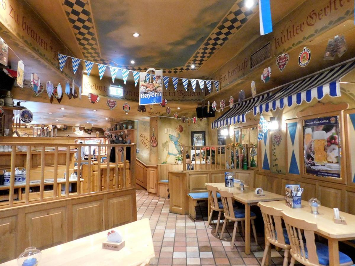 Отель Das Weiss Blaue Haus Дюссельдорф Экстерьер фото